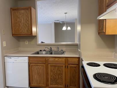 730 Sharon Drive - Photo 6 of 10