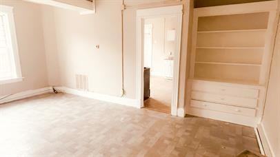 832 North Main Street - Photo 4 of 10