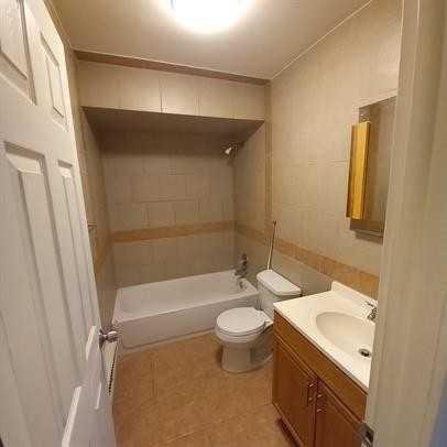 Dylan's Maplewood Apartments LLC - Photo 3 of 12