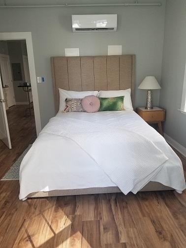 200 West 10th Street - Photo 6 of 22