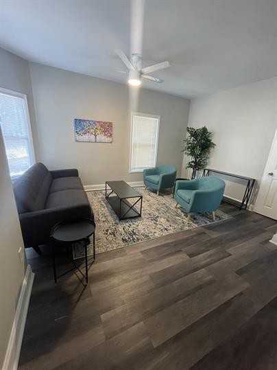 898 Drummond Street Southwest - Photo 3 of 18