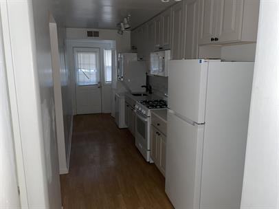 121 P Street Southwest - Photo 4 of 35