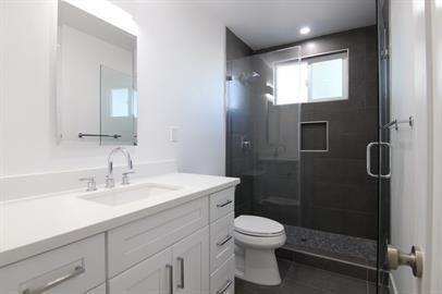 8355-8359 Rosewood Avenue - Photo 6 of 12