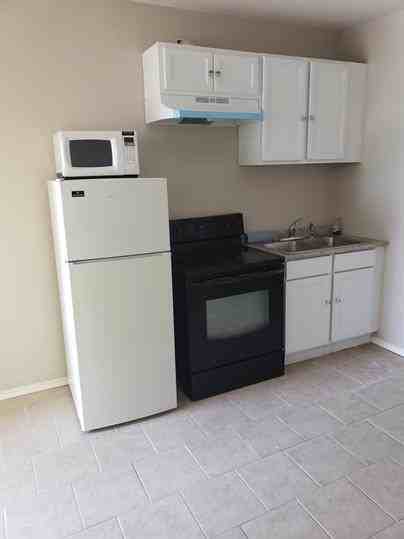 2600 S. Flores - Photo 2 of 50