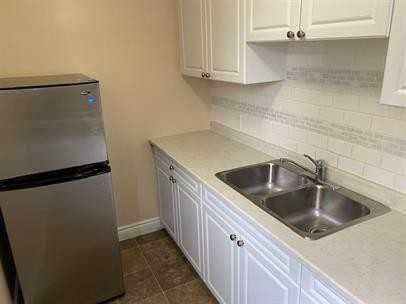 76 Durham Street - Photo 5 of 10