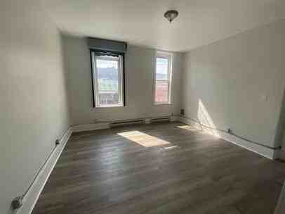 197-205 Wellington Res - Photo 3 of 8