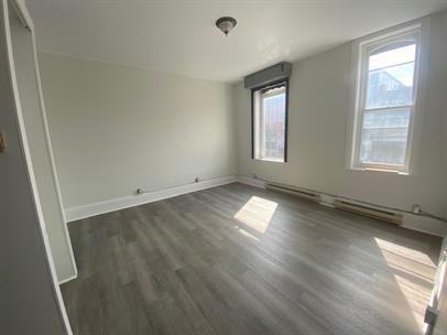 197-205 Wellington Res - Photo 4 of 8