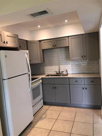 602 Wisteria Avenue - Photo 2 of 8