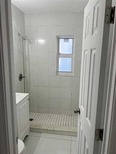 1107 Southwest 2nd Street - Photo 3 of 4