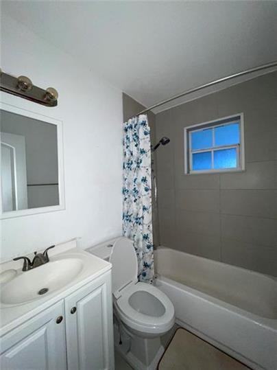 2243 Farragut Street - Photo 5 of 7