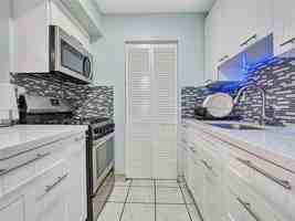 featured image of 1255 W 53rd St