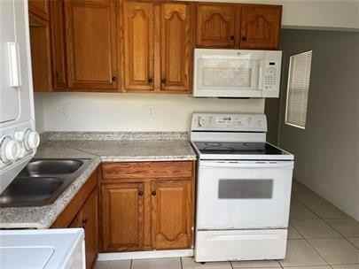 1002 Palm Beach Lakes Boulevard - Photo 4 of 5