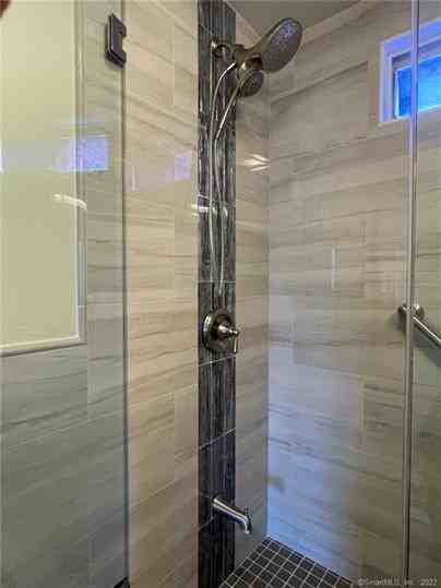 2206 Fairfield Avenue - Photo 3 of 11