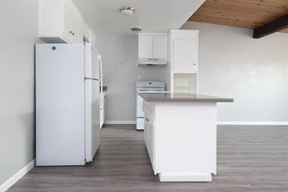 22555 Linden Street - Photo 2 of 16