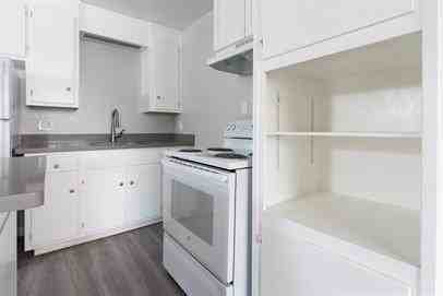 22555 Linden Street - Photo 4 of 16