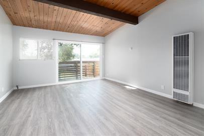 22555 Linden Street - Photo 6 of 16