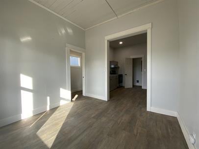 704 North Kittitas Street - Photo 5 of 7