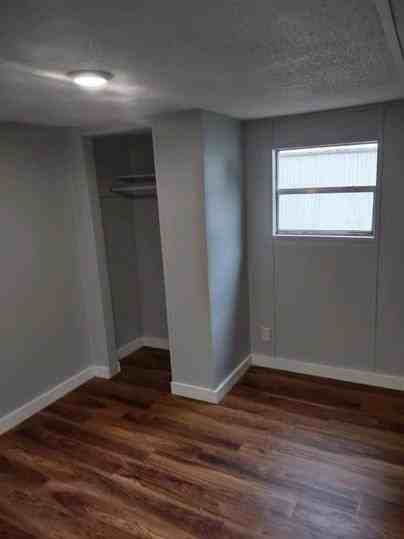 411 Bush Street - Photo 4 of 10