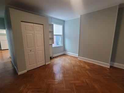 2931 N Calvert St - Photo 3 of 8