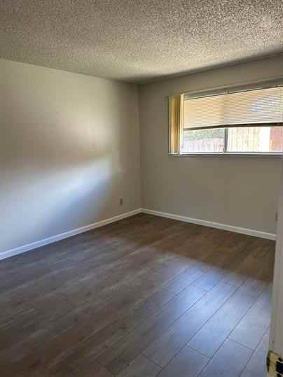 1305 Oak Terrace Court - Photo 5 of 14