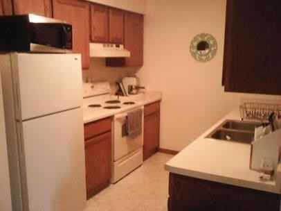 FOX HILLS APARTMENTS LLC - Photo 2 of 6