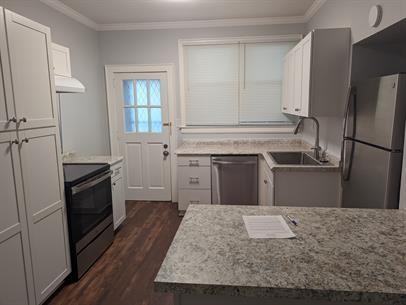 730 Woodrow Street - Photo 7 of 37