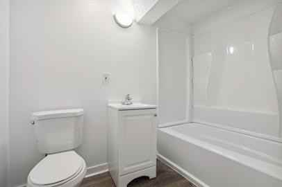 930 St Clair Ave - Photo 2 of 9