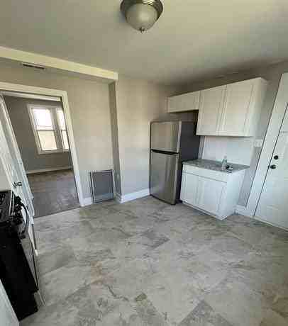 14 Zurbrugg Way - Photo 2 of 4