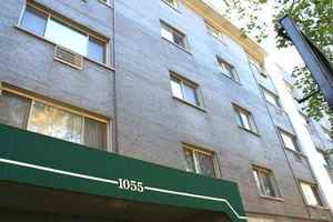 featured image of 1055 W Catalpa Ave