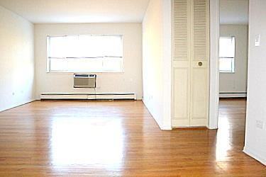 1055 W. Catalpa - Photo 2 of 32