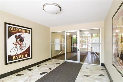 606 W. Cornelia - Photo 5 of 41