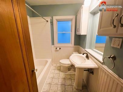 2372 N 61st Street - Photo 6 of 10