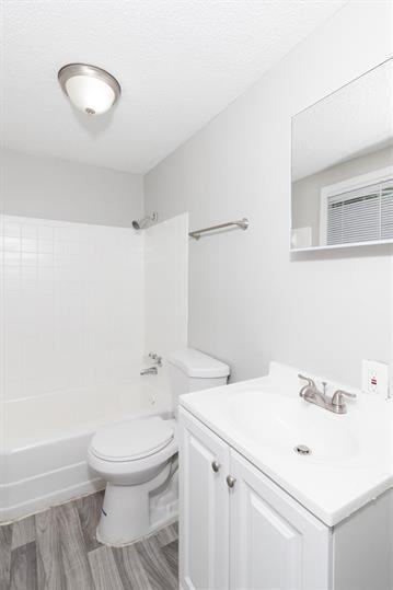 824 Winston Road - Photo 6 of 13