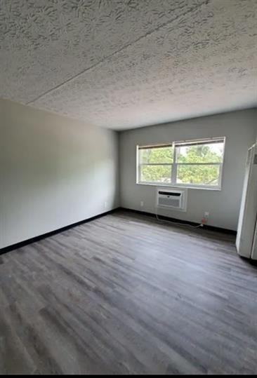 3788 Cleveland Avenue - Photo 4 of 6