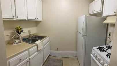 658 Hague - Photo 2 of 8