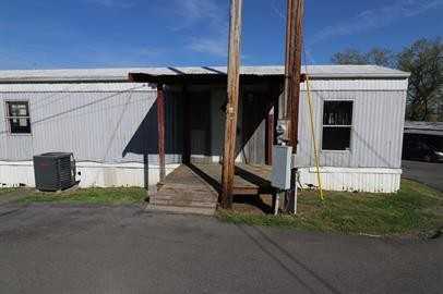 2009 Greenway Street - Photo 2 of 17