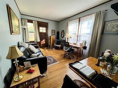 206 Willard Way Apartment - Photo 2 of 16