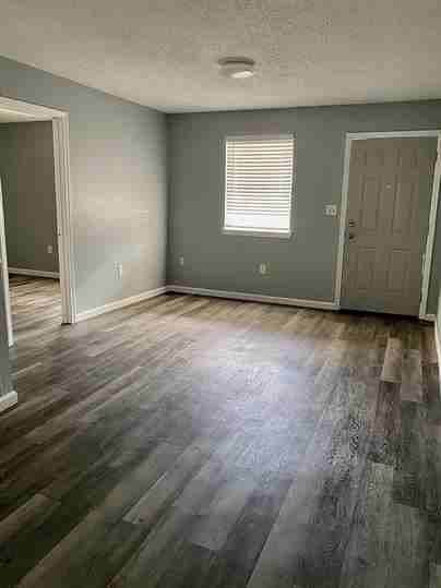 Signature One Apartments - Photo 3 of 6