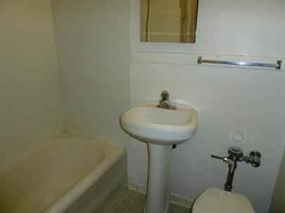 Marion Court Apartments - Photo 4 of 10