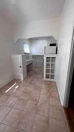 118 North Tejon Street - Photo 5 of 6