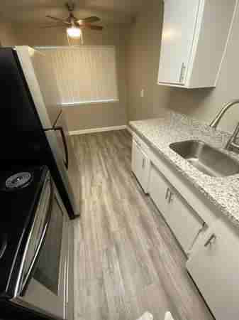 521 2nd Avenue - Photo 3 of 5