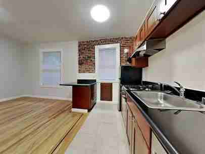 44757 Stanridge Avenue - Photo 2 of 4