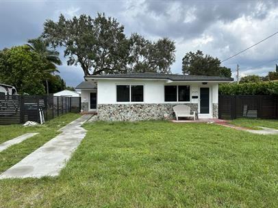 Bonny's duplex Apartments 2125 Sw 58th Ave, Coral Terrace, FL 33155