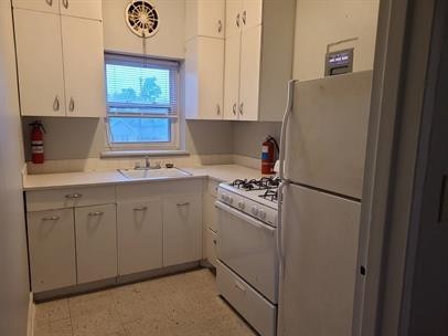 EN806 - Photo 2 of 5