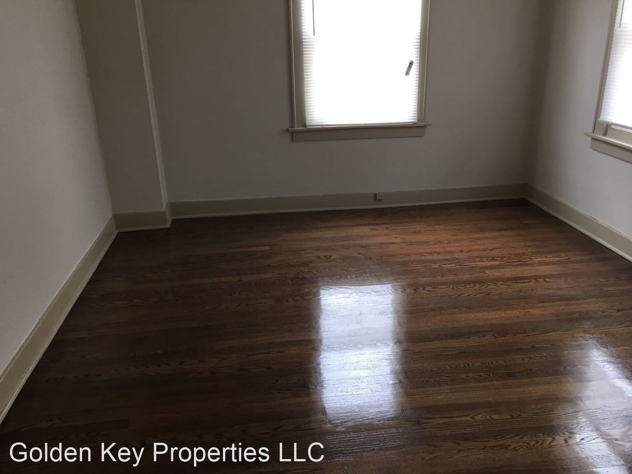 443 Hayes St - Photo 3 of 9