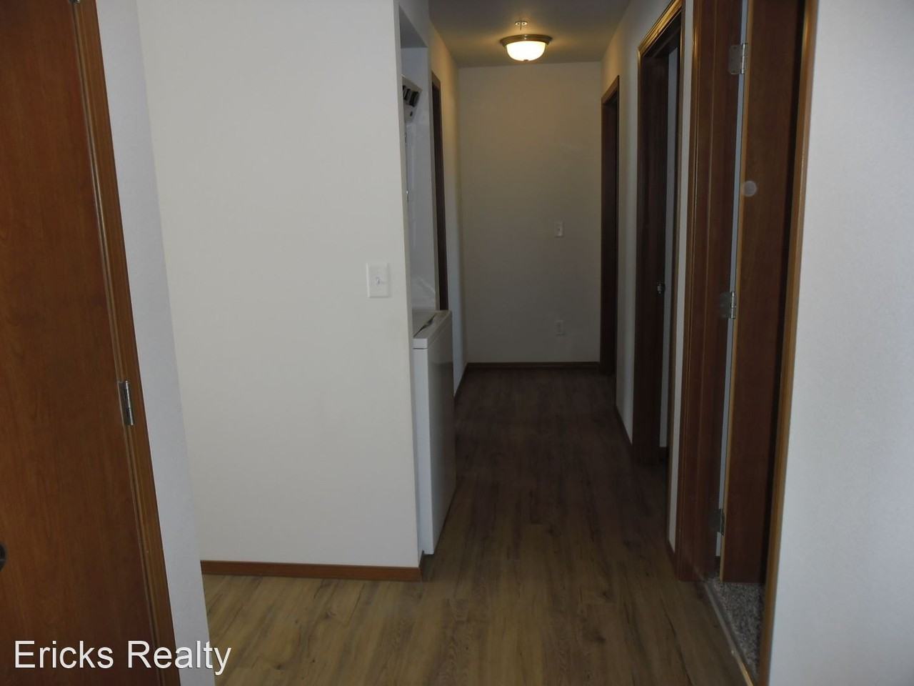 107 E H St - Photo 3 of 25