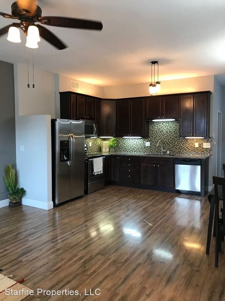 2230 Edwards St - Photo 2 of 14