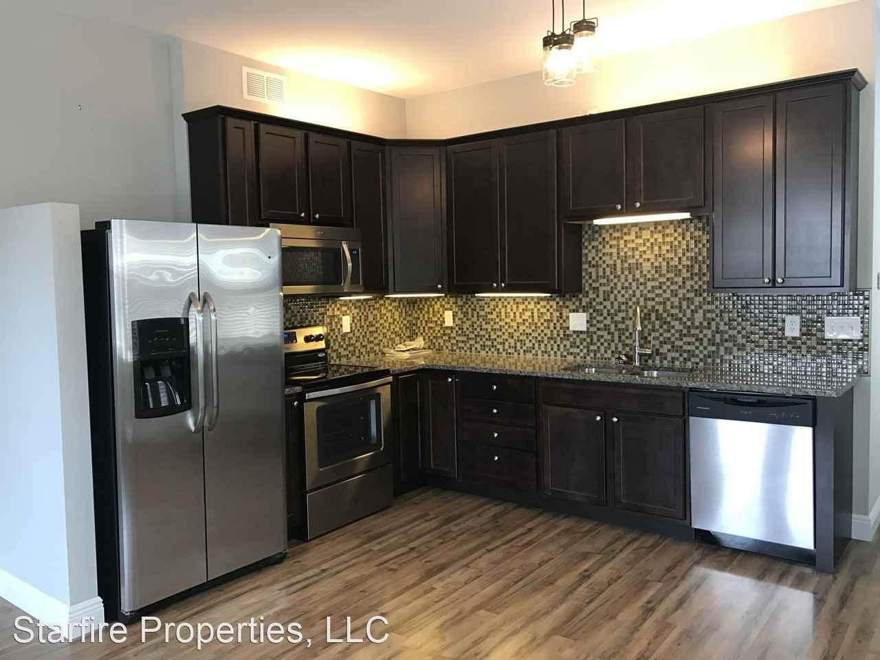 2230 Edwards St - Photo 3 of 14