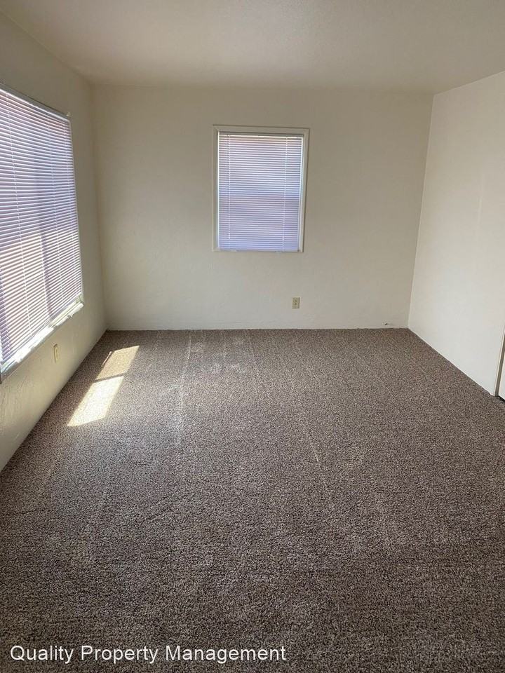 854/854 1/2 Stewart - Photo 3 of 6