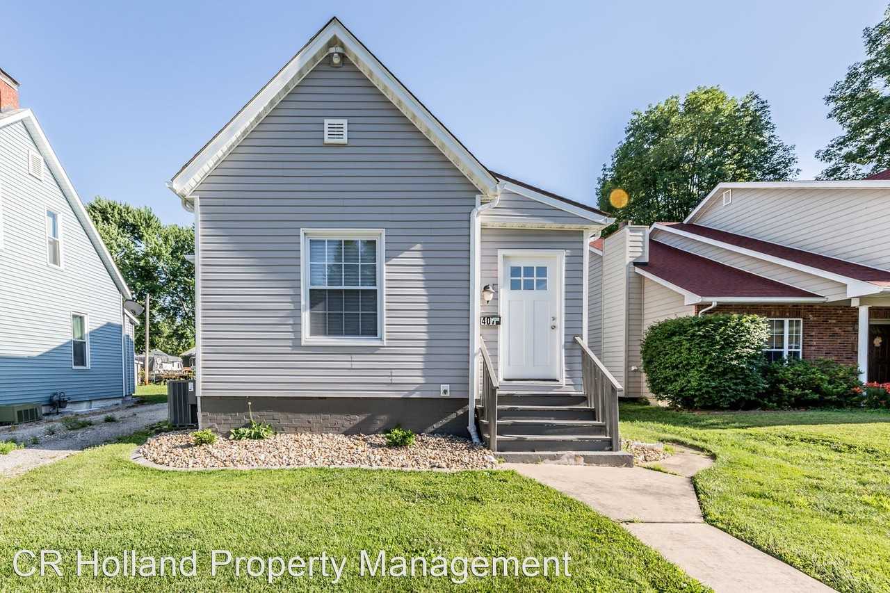 407 E Adams St - Photo 2 of 13